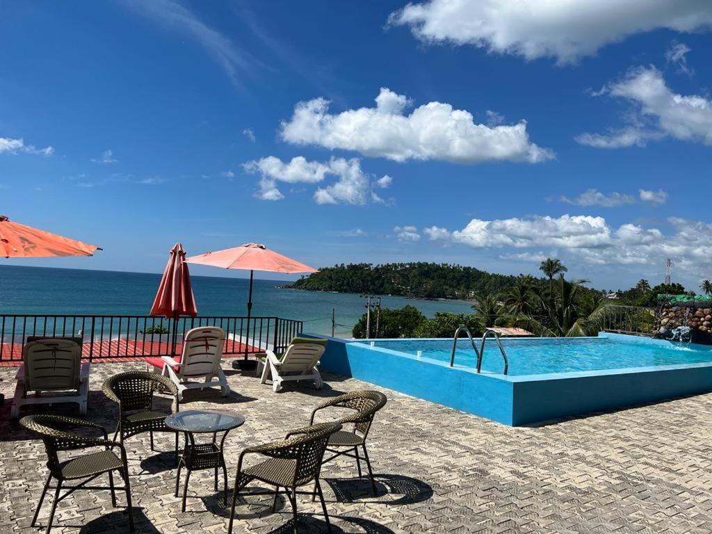 One World Mirissa Hotel Exterior photo